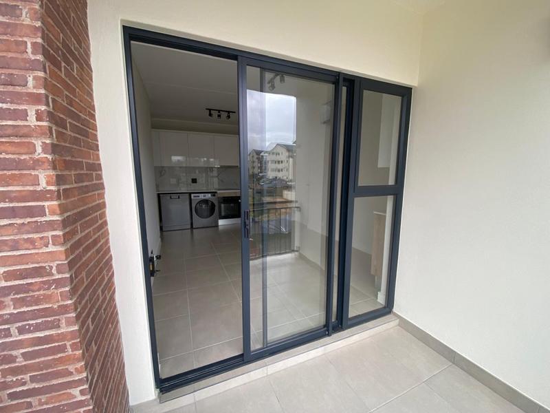 To Let 1 Bedroom Property for Rent in Richwood Western Cape